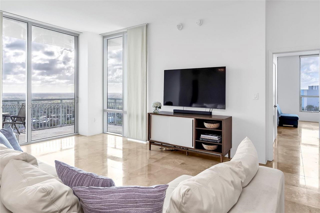 9066 SW 73rd Ct, Unit PH2402, Miami, FL 33156 Photo