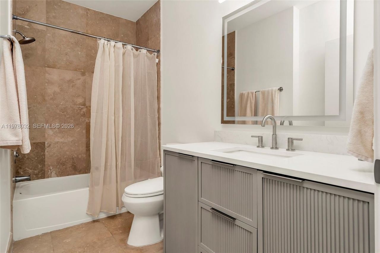 9066 SW 73rd Ct, Unit PH2402, Miami, FL 33156 Photo