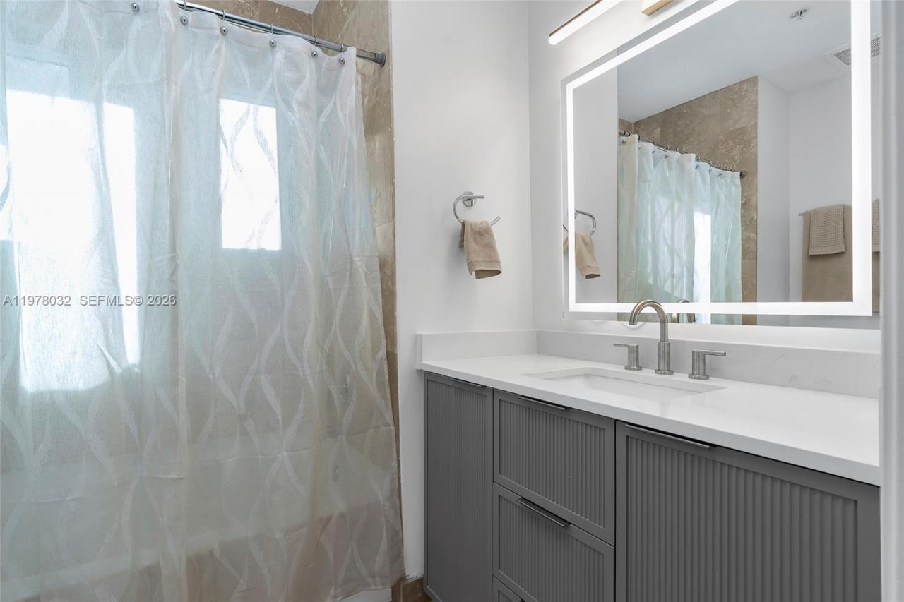 9066 SW 73rd Ct, Unit PH2402, Miami, FL 33156 Photo