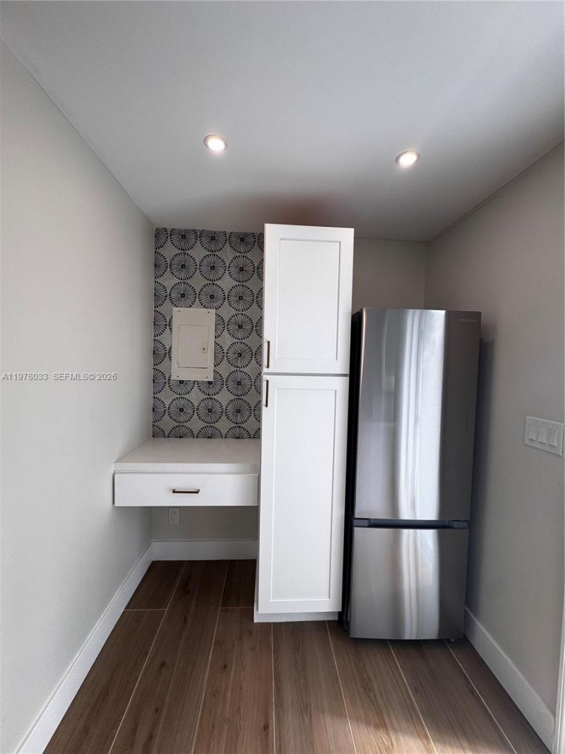 2855 Royal Palm Ave, Unit 6, Miami Beach, FL 33140 Photo