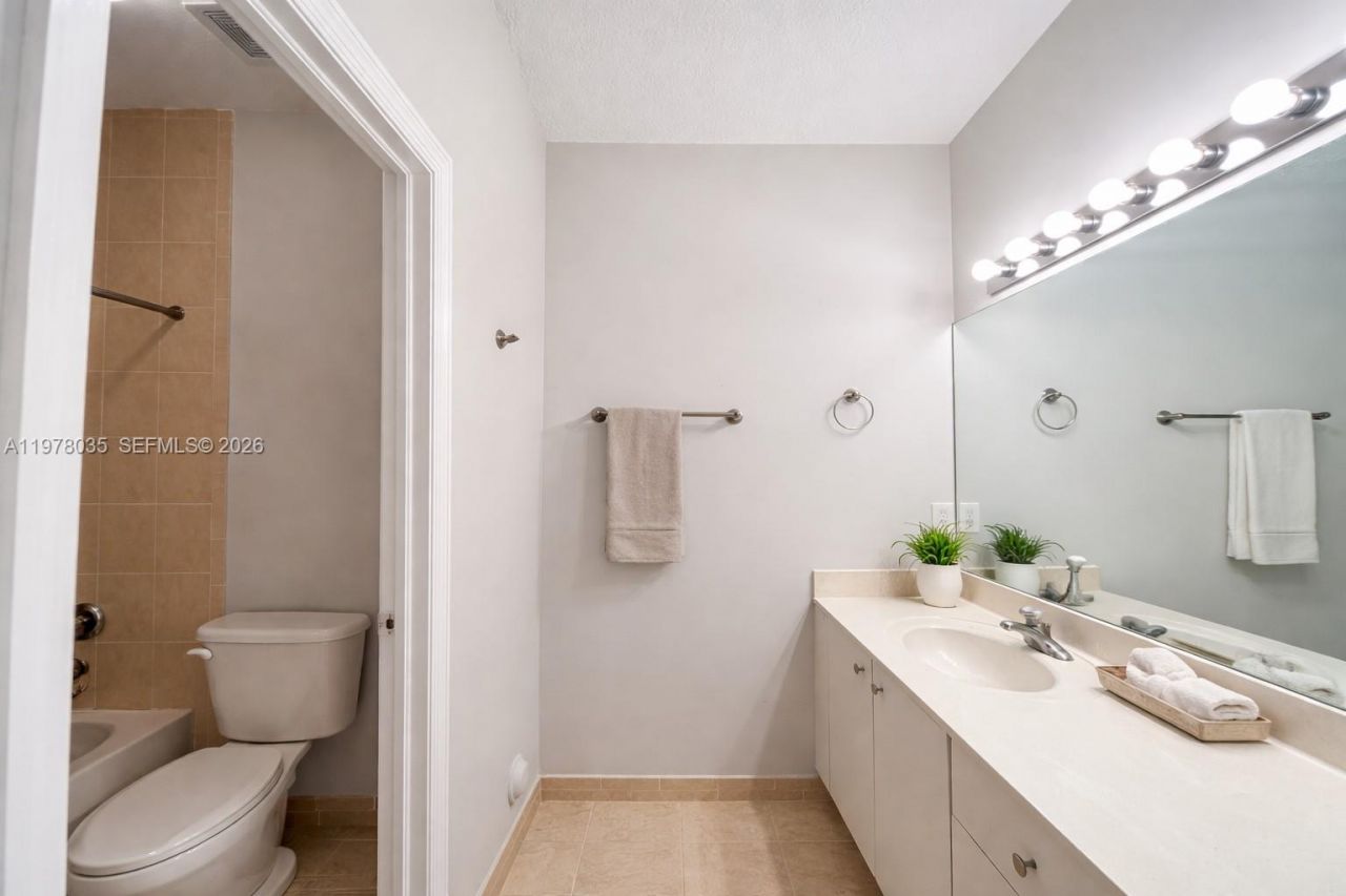 11243 SW 230th Ter , Miami, FL 33170 Photo