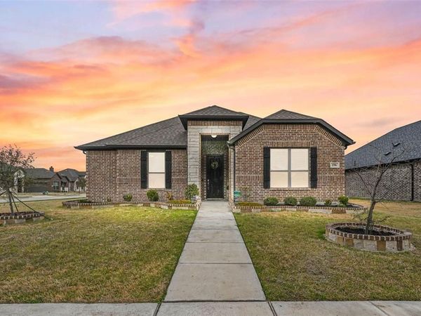 196 Lady Bird Drive, Waxahachie, TX 75165
