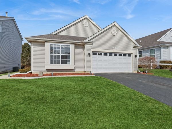 45 W Vandermeer Drive , Antioch, IL 60002