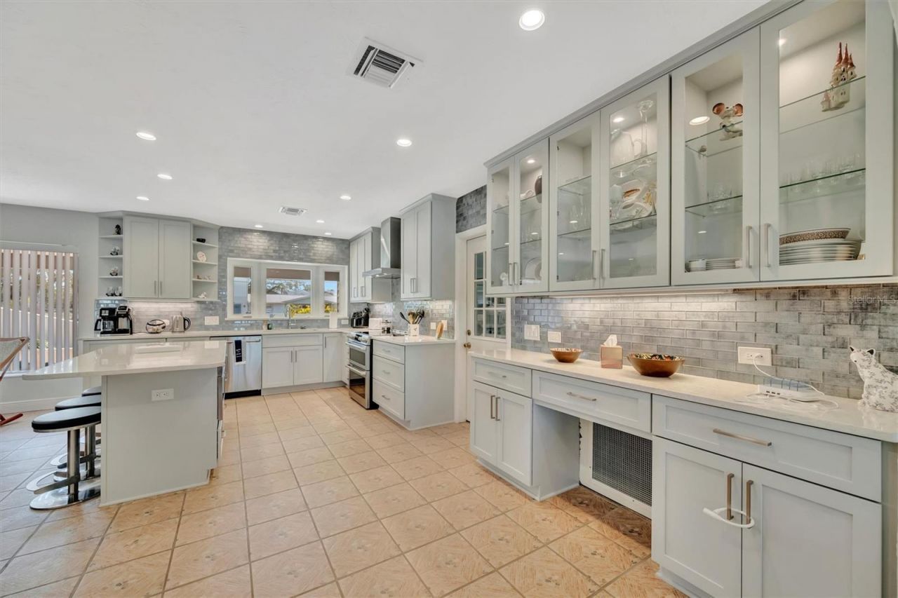 5403 Palmetto Point Drive , Palmetto, FL 34221 Photo