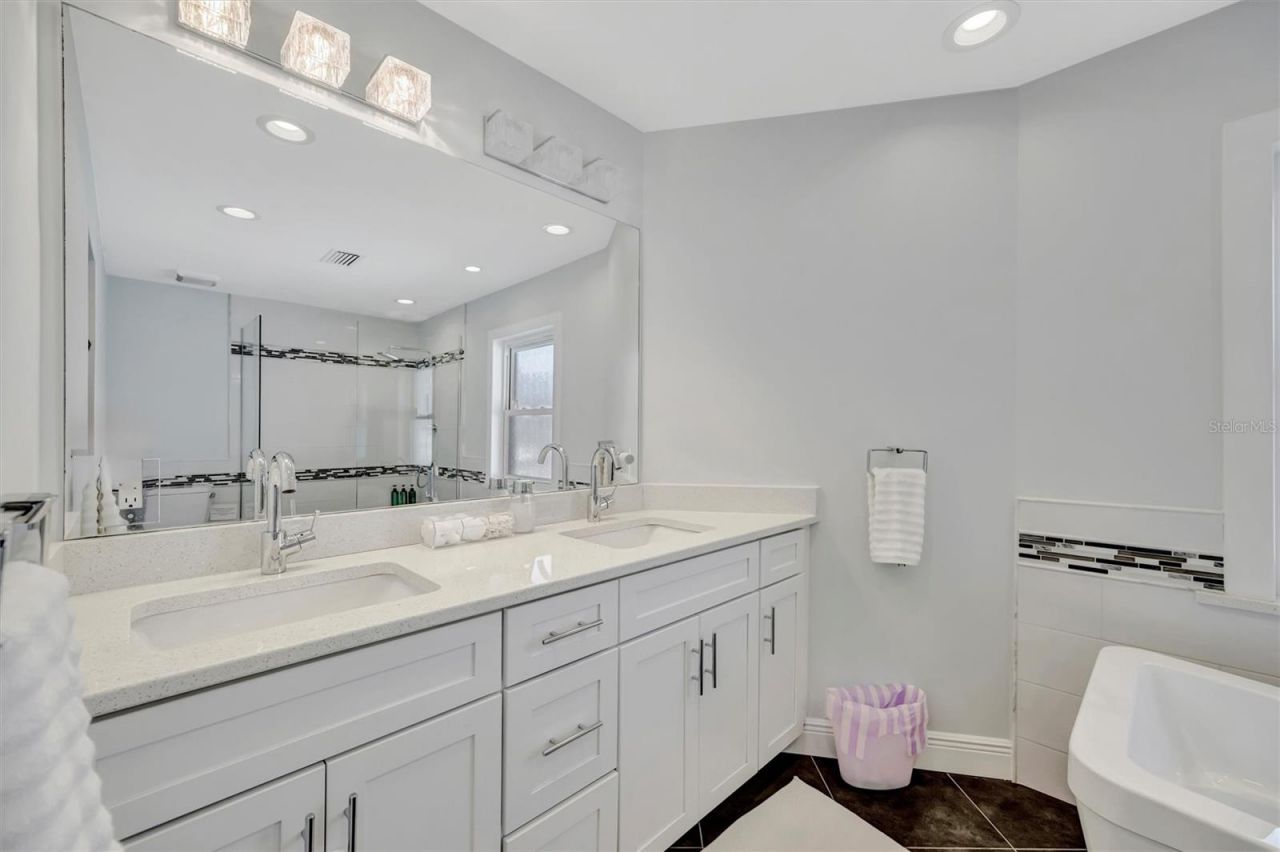 5403 Palmetto Point Drive , Palmetto, FL 34221 Photo