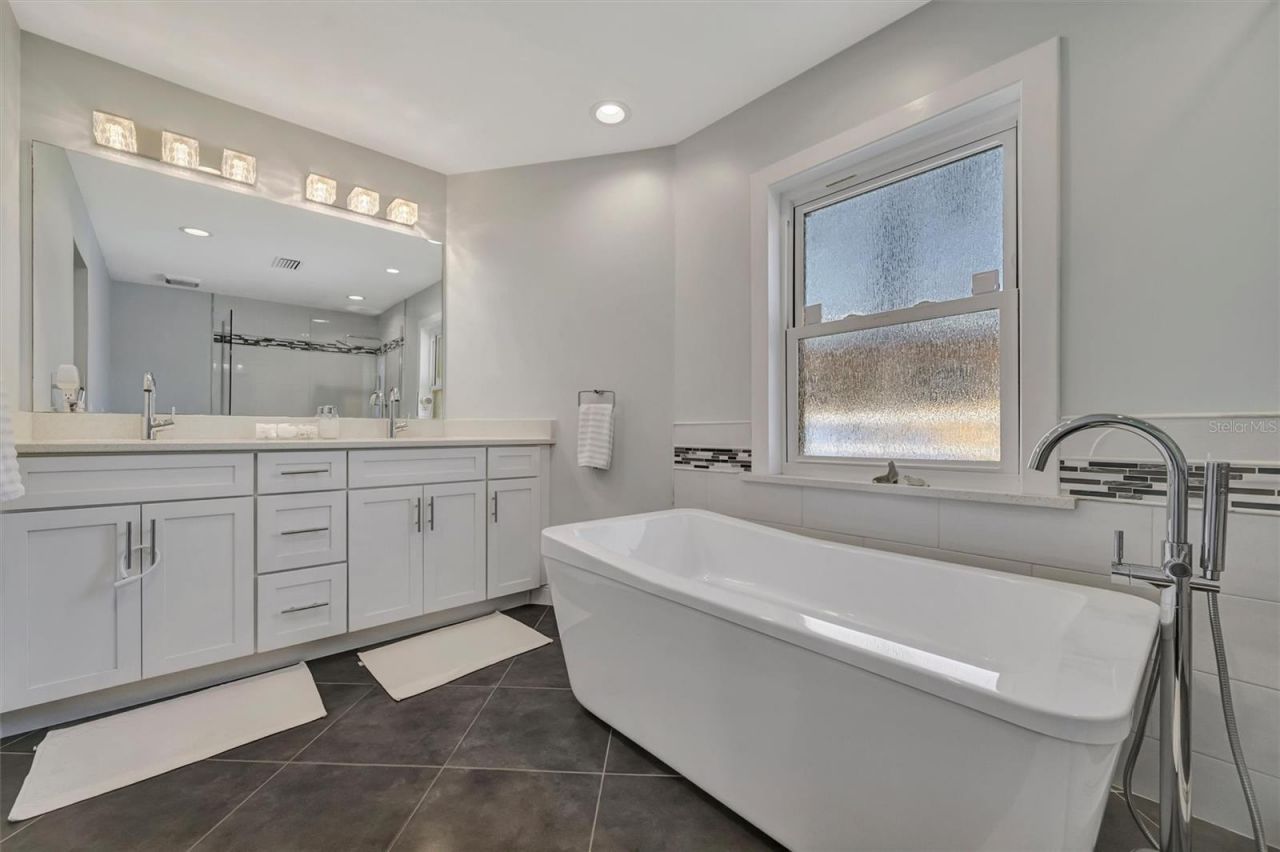 5403 Palmetto Point Drive , Palmetto, FL 34221 Photo