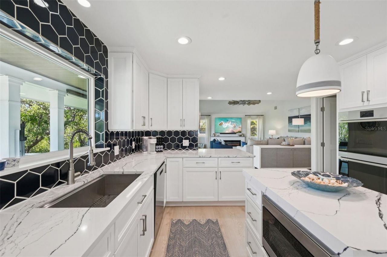 316 Hammock Circle, Anna Maria, FL 34216 Photo