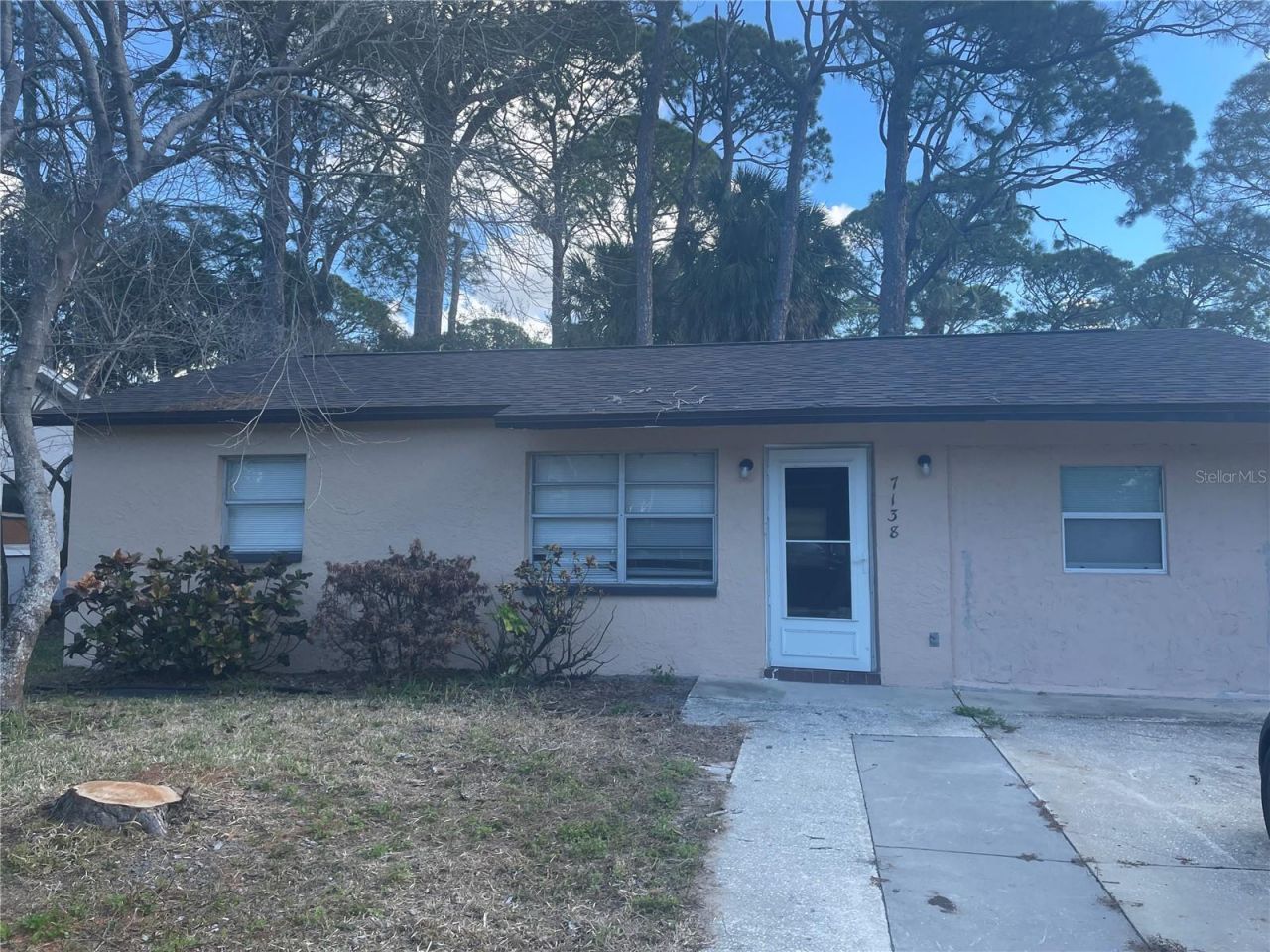 7138 Oakwood Drive, New Port Richey, FL 34652 Main Photo