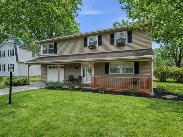 1110 W 72nd Circle, Merrillville, IN 46410