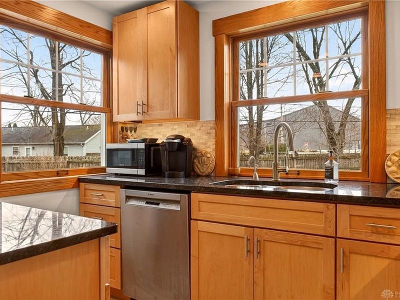 911 Devon Circle, Troy, OH 45373 Photo 15