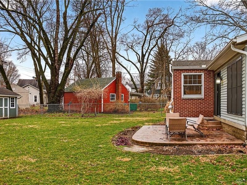 911 Devon Circle, Troy, OH 45373 Photo 32