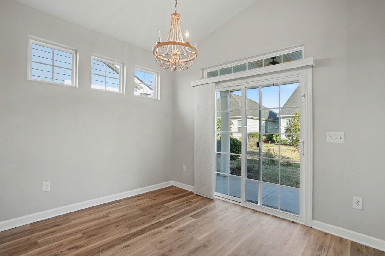 1560 Legacy Loop Photo 18