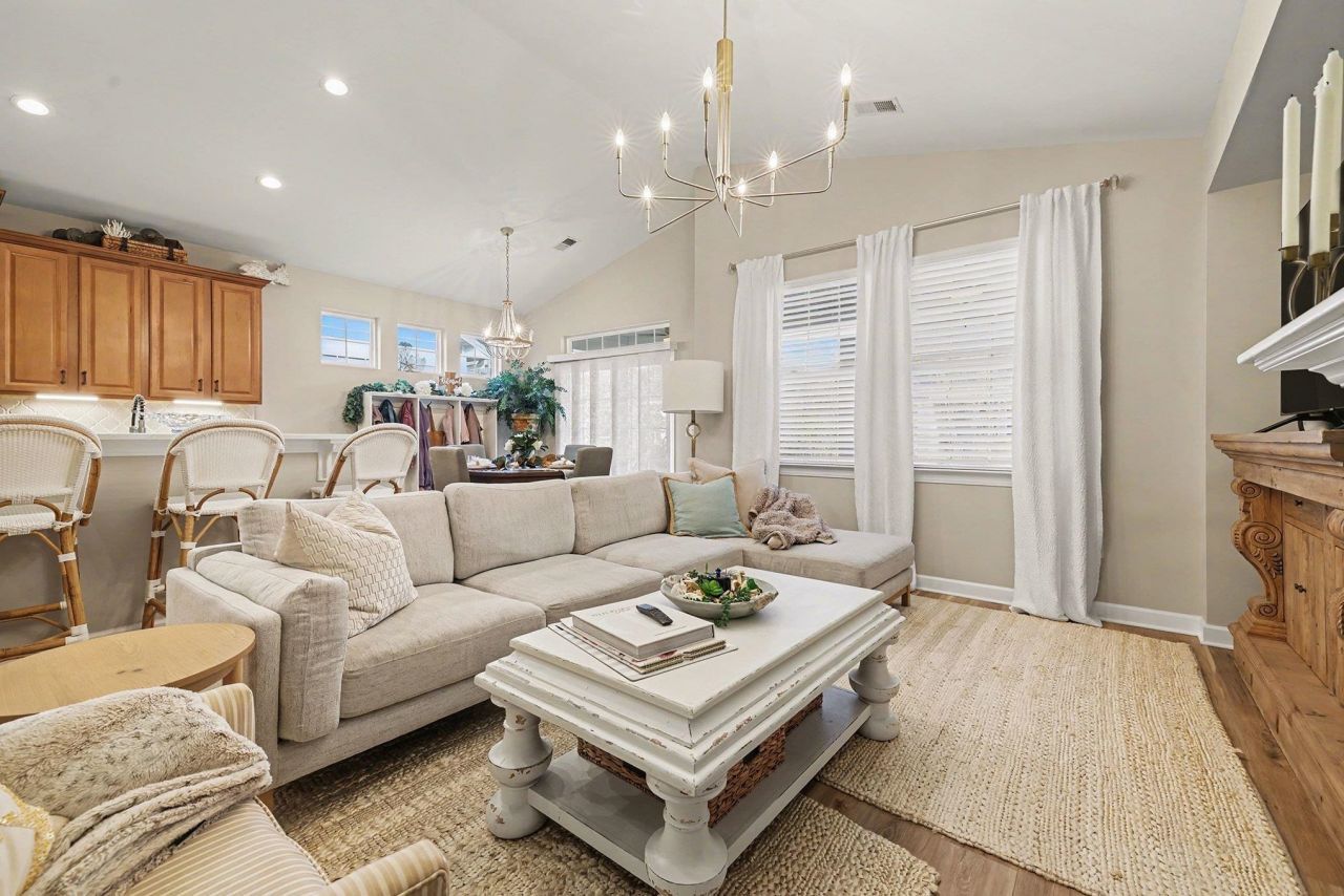 1560 Legacy Loop Photo 21