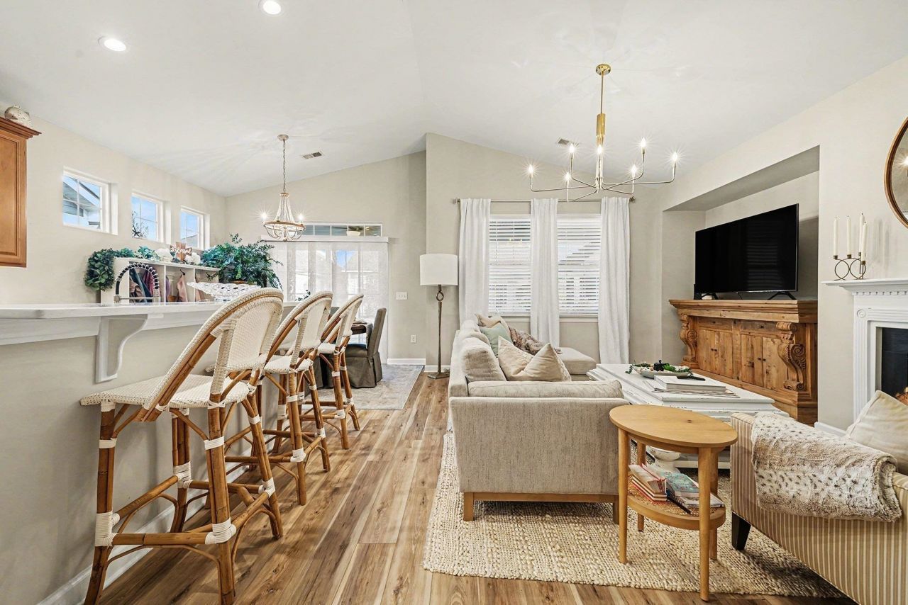 1560 Legacy Loop Photo 23