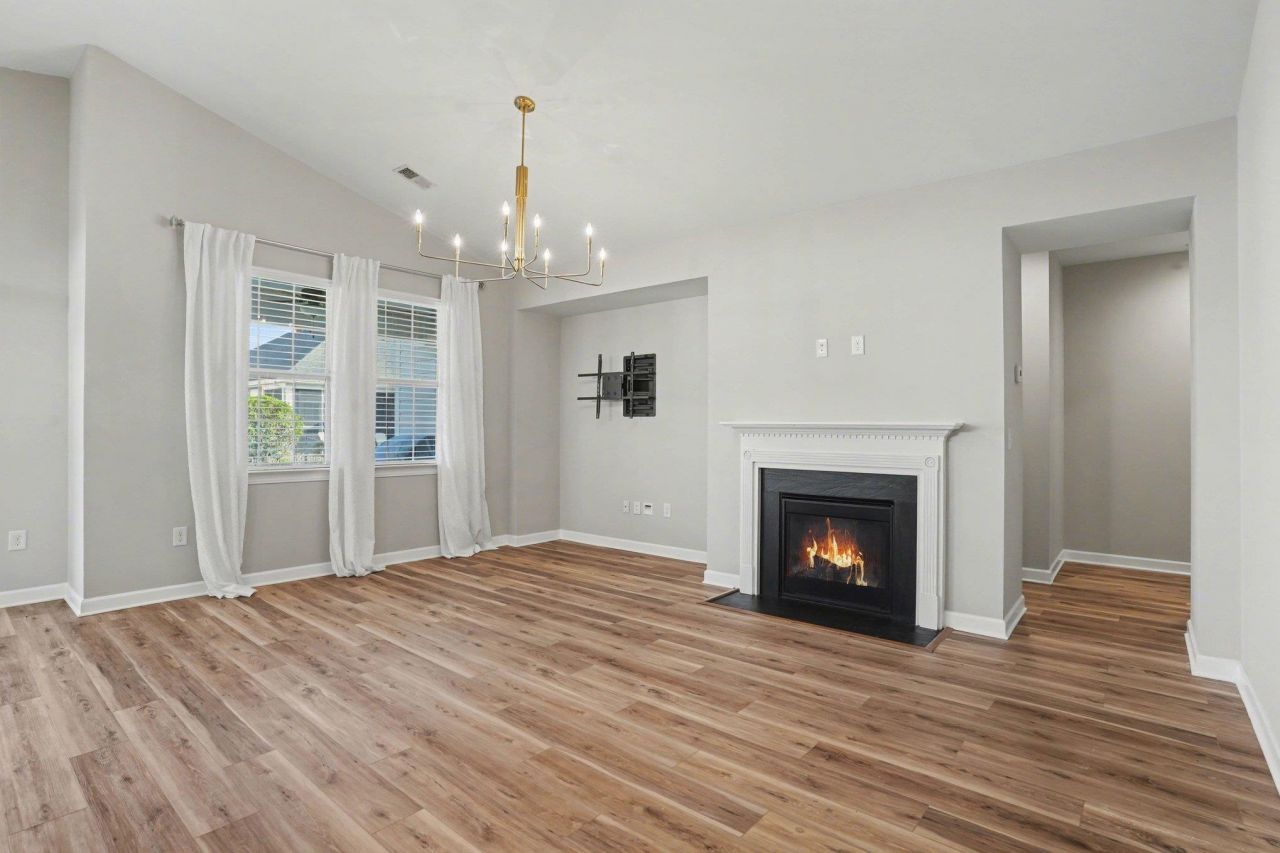 1560 Legacy Loop Photo 25