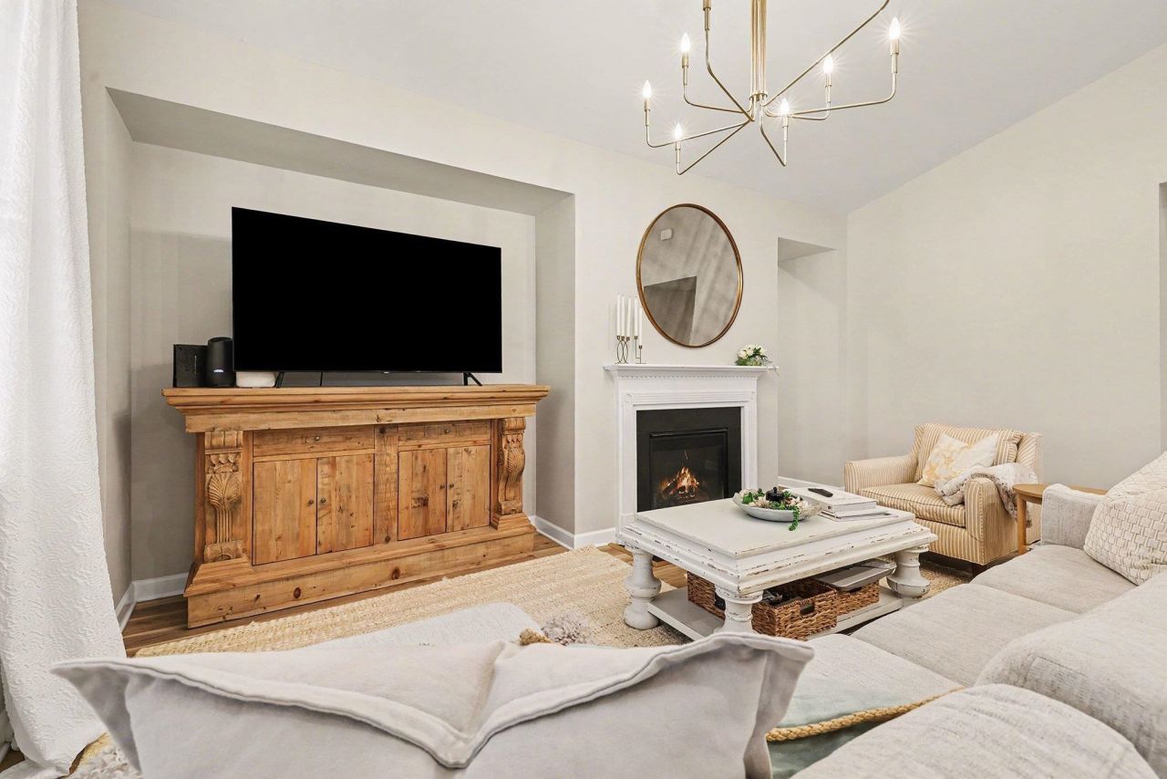 1560 Legacy Loop Photo 26