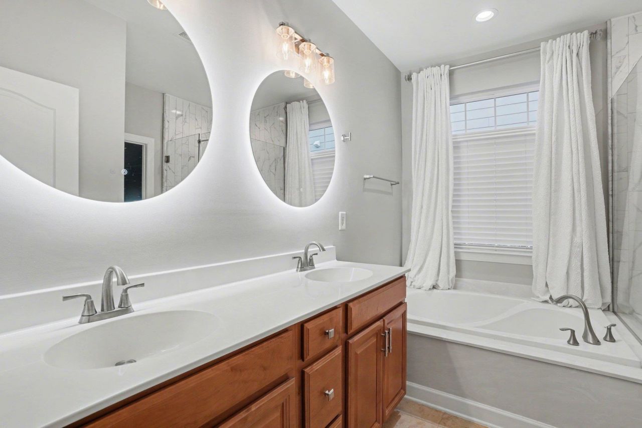 1560 Legacy Loop Photo 33