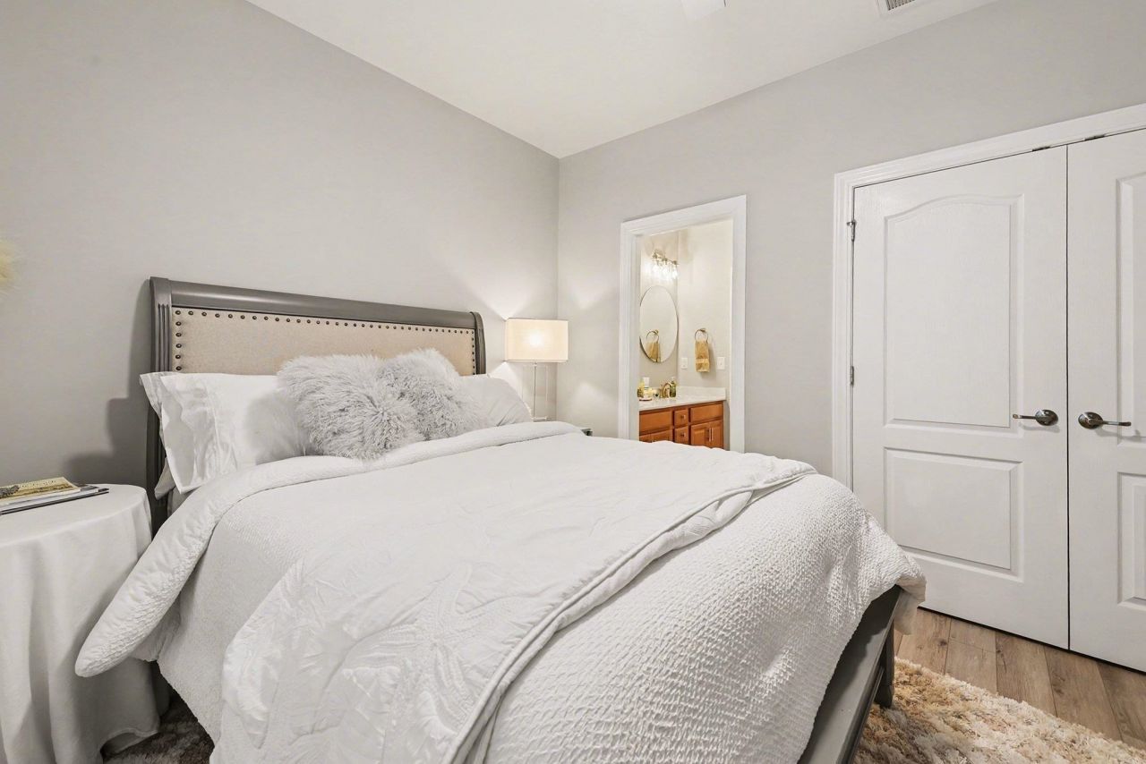 1560 Legacy Loop Photo 37