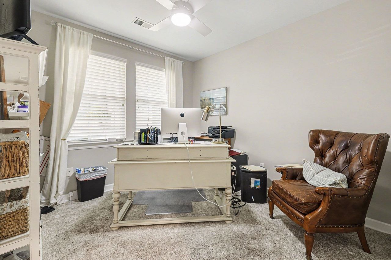 1560 Legacy Loop Photo 39