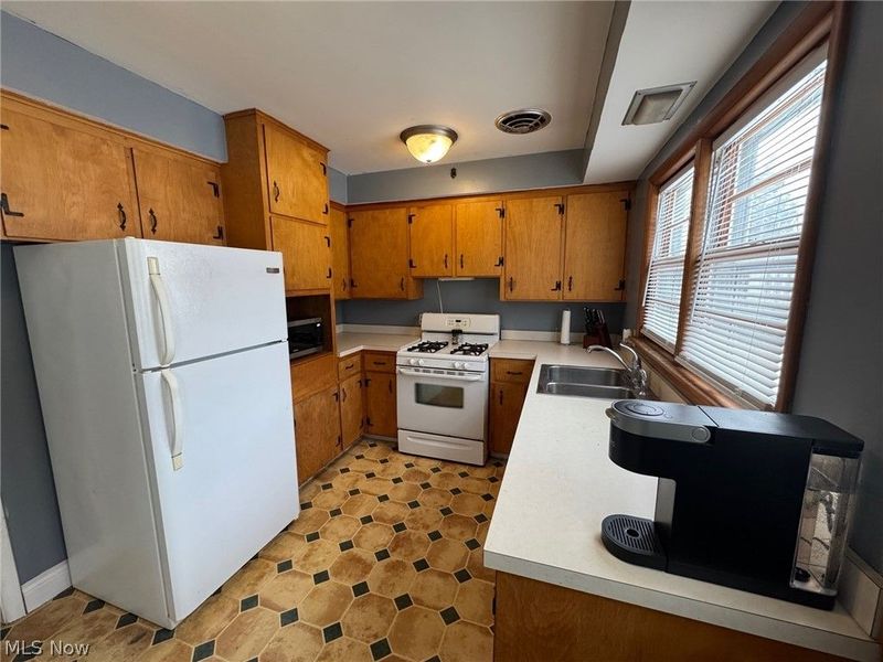 3828 Lake Road W, Ashtabula, OH 44004 Photo 23