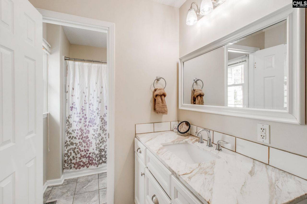 146 Harrington Court Photo 19