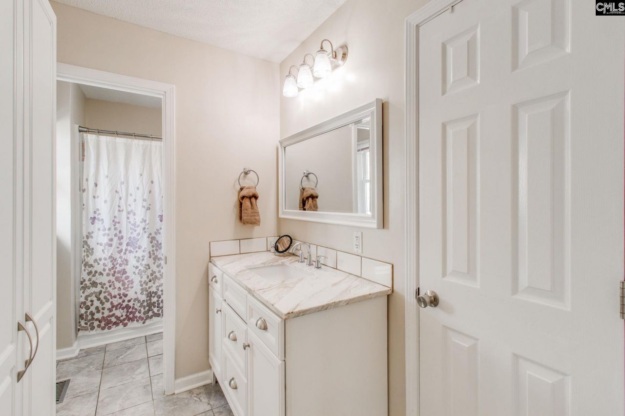 146 Harrington Court Photo 20