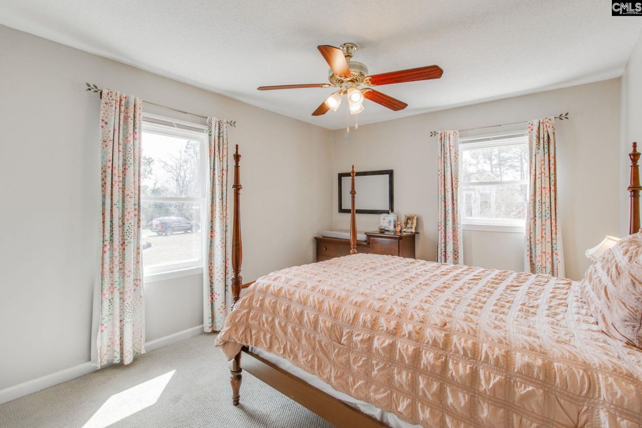 146 Harrington Court Photo 24