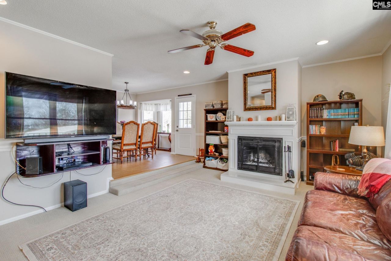 146 Harrington Court Photo 7