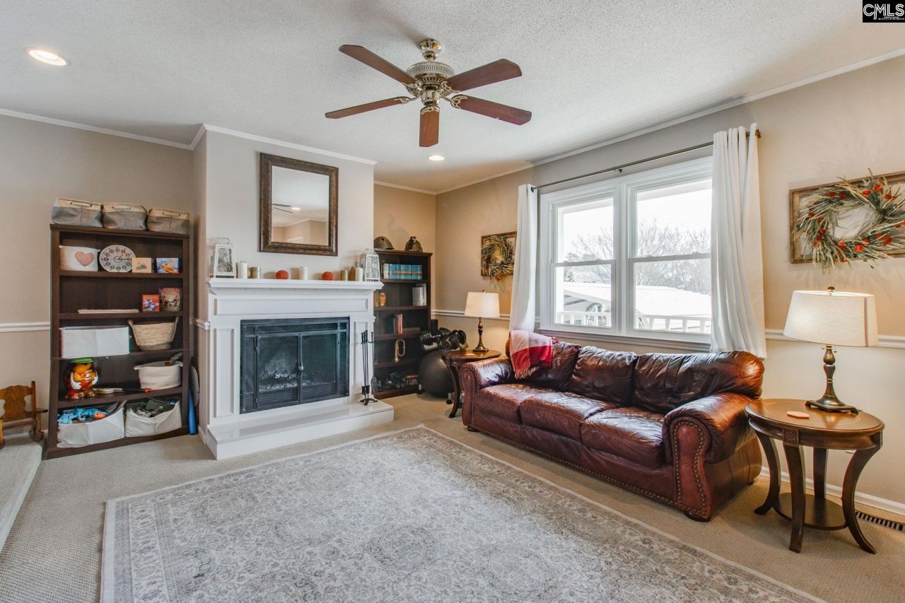 146 Harrington Court Photo 8