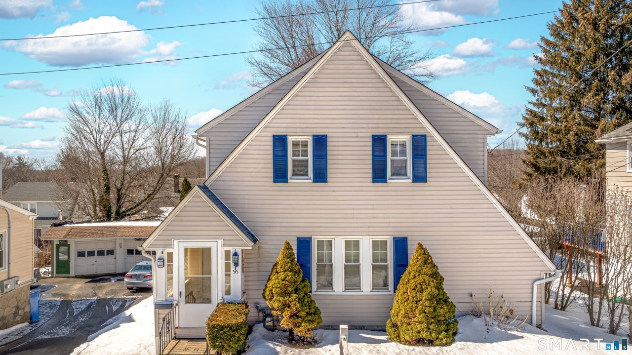 55 Bronx, Waterbury, CT 06705 Main Photo