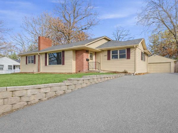 3100 Noble Avenue N, Golden Valley, MN 55422