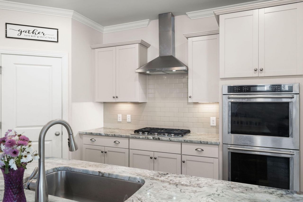 228 Shortmarsh Street Photo 14