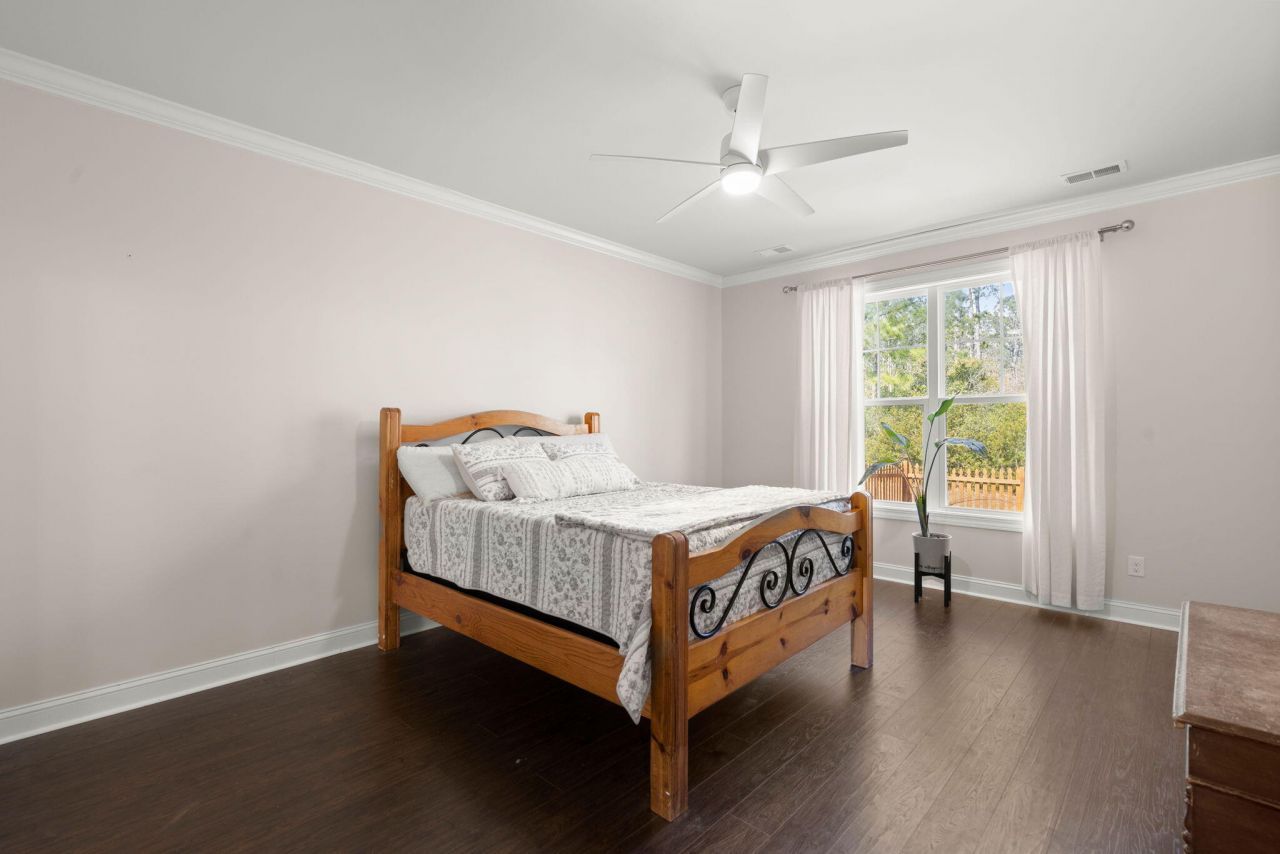 228 Shortmarsh Street Photo 24