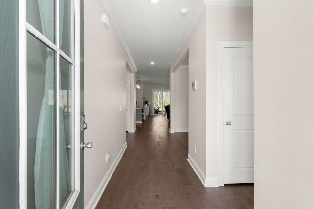 228 Shortmarsh Street Photo 4