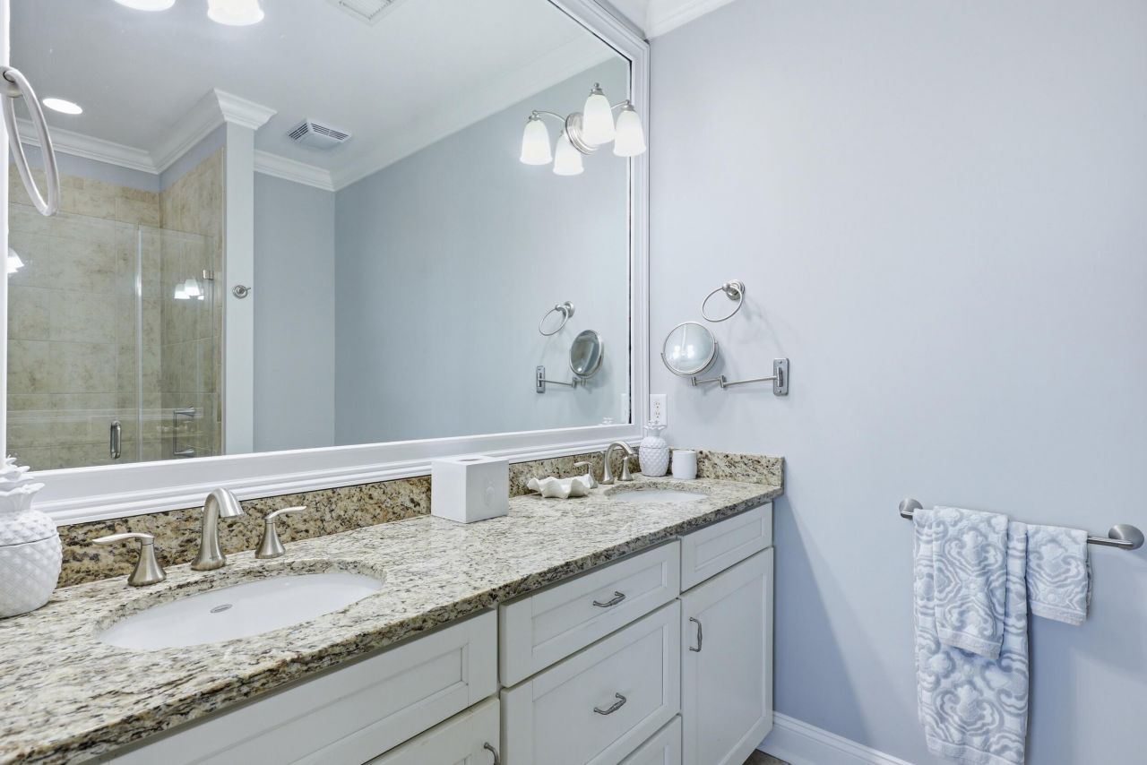 5911 Steward Street Photo 18