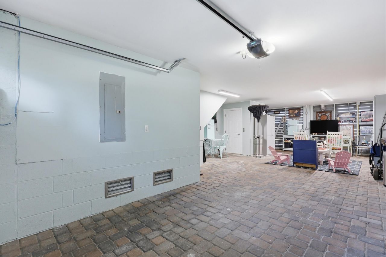 5911 Steward Street Photo 27