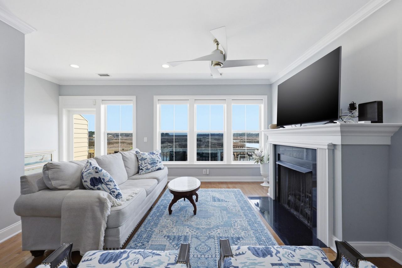 5911 Steward Street Photo 5