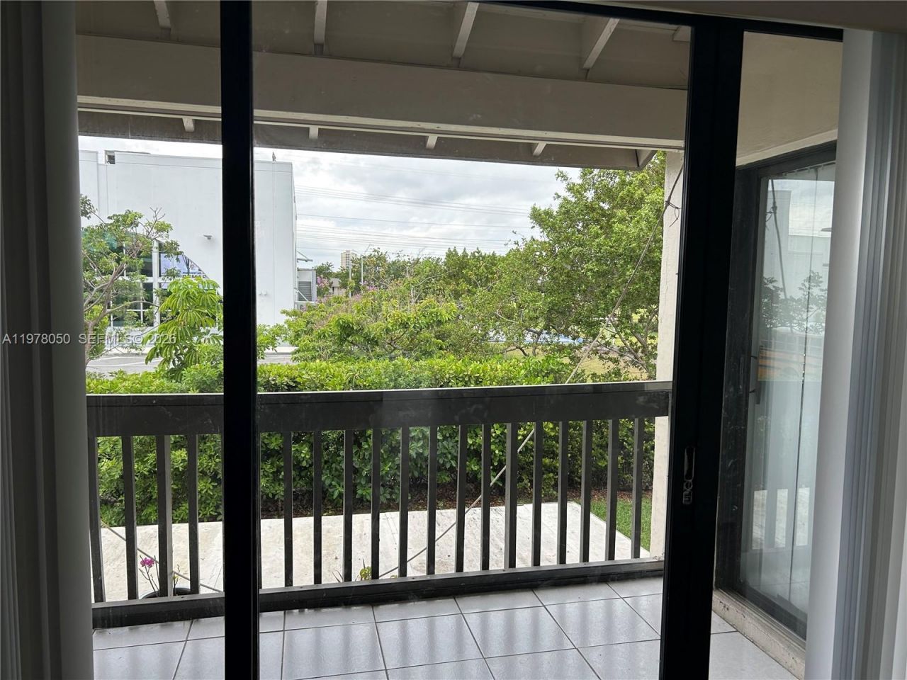 8879 Fontainebleau Blvd, Unit 204, Miami, FL 33172 Photo