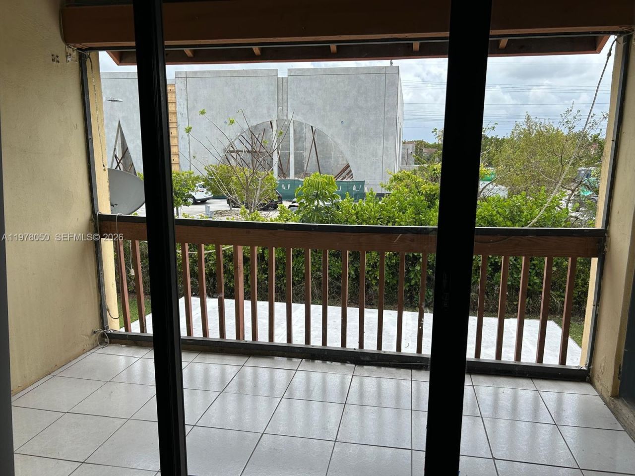 8879 Fontainebleau Blvd, Unit 204, Miami, FL 33172 Photo