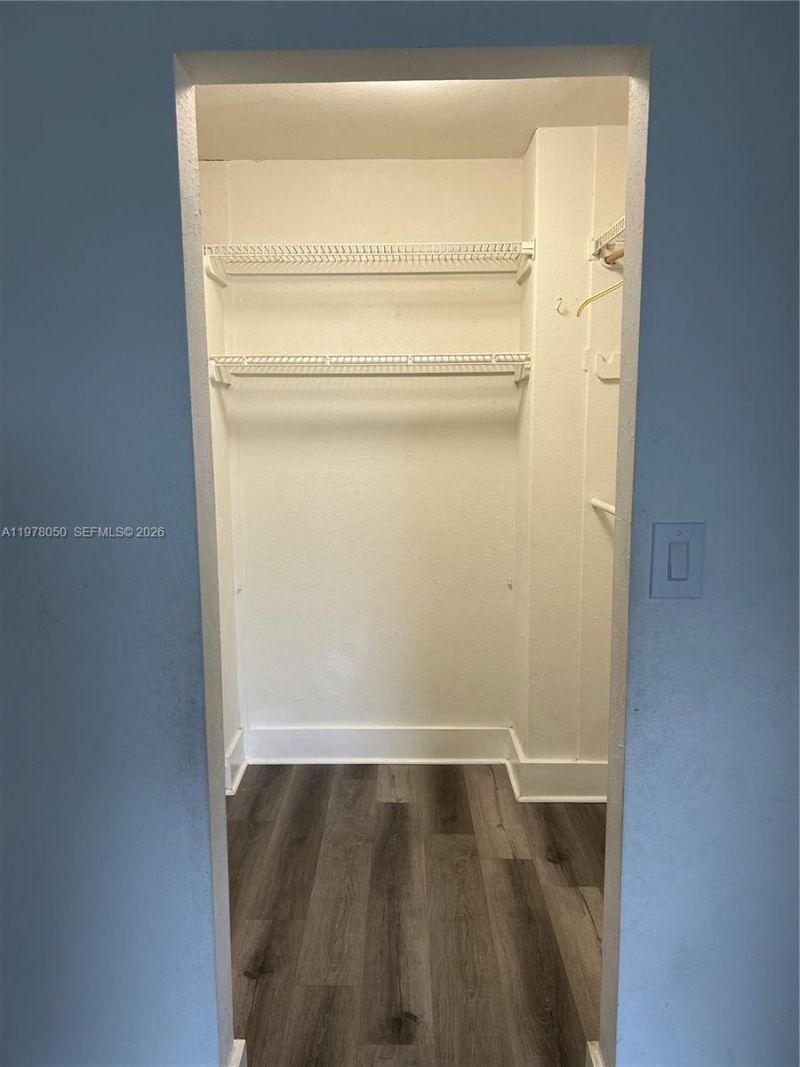 8879 Fontainebleau Blvd, Unit 204, Miami, FL 33172 Photo