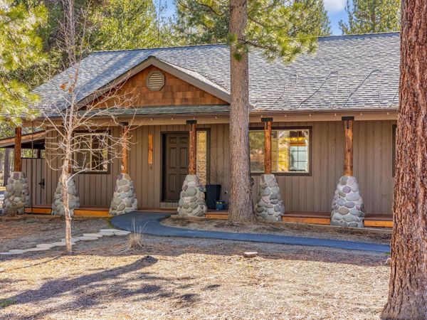 55595 Wagon Master Way, Bend, OR 97707