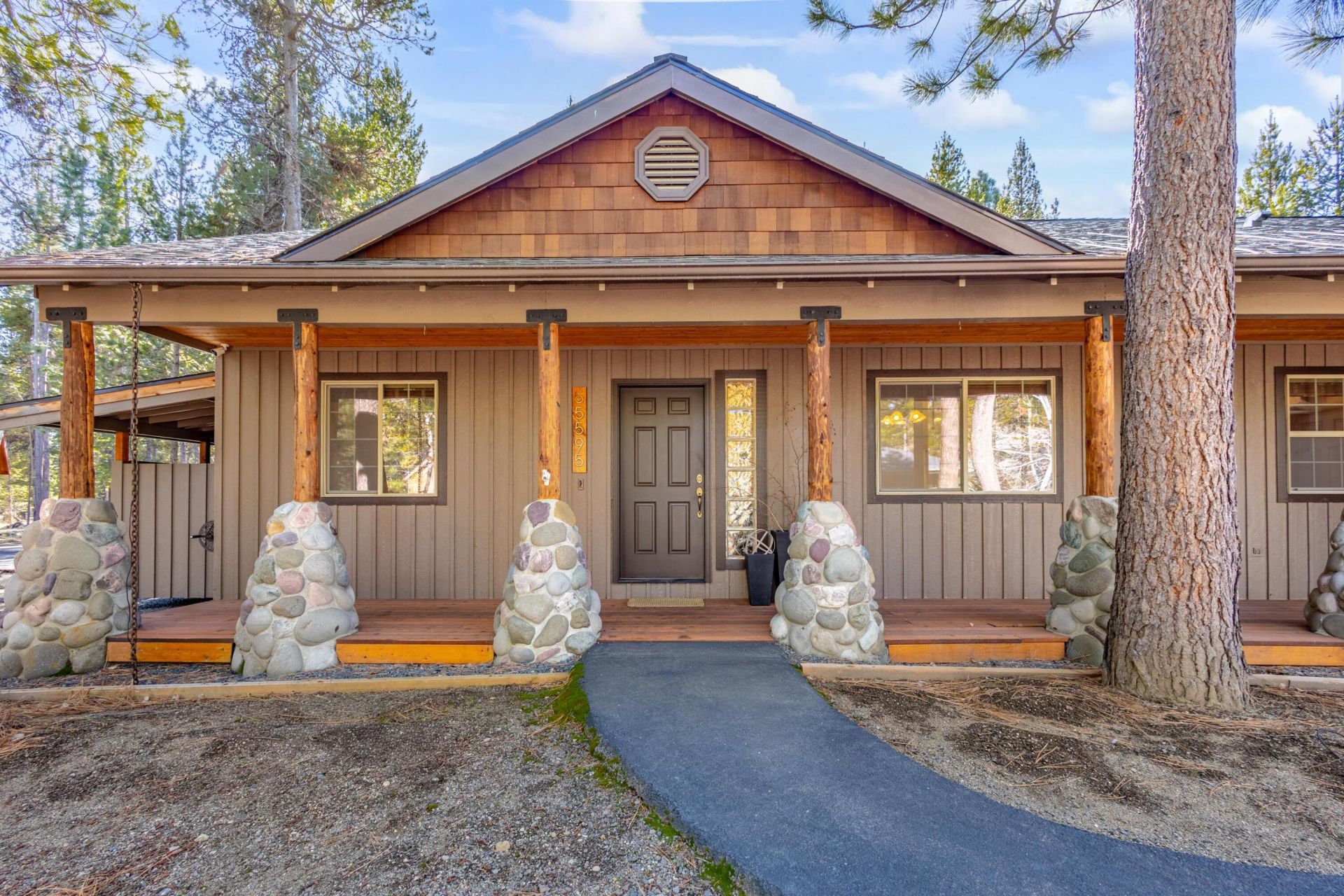 55595 Wagon Master Way, Bend, OR 97707 Main Photo