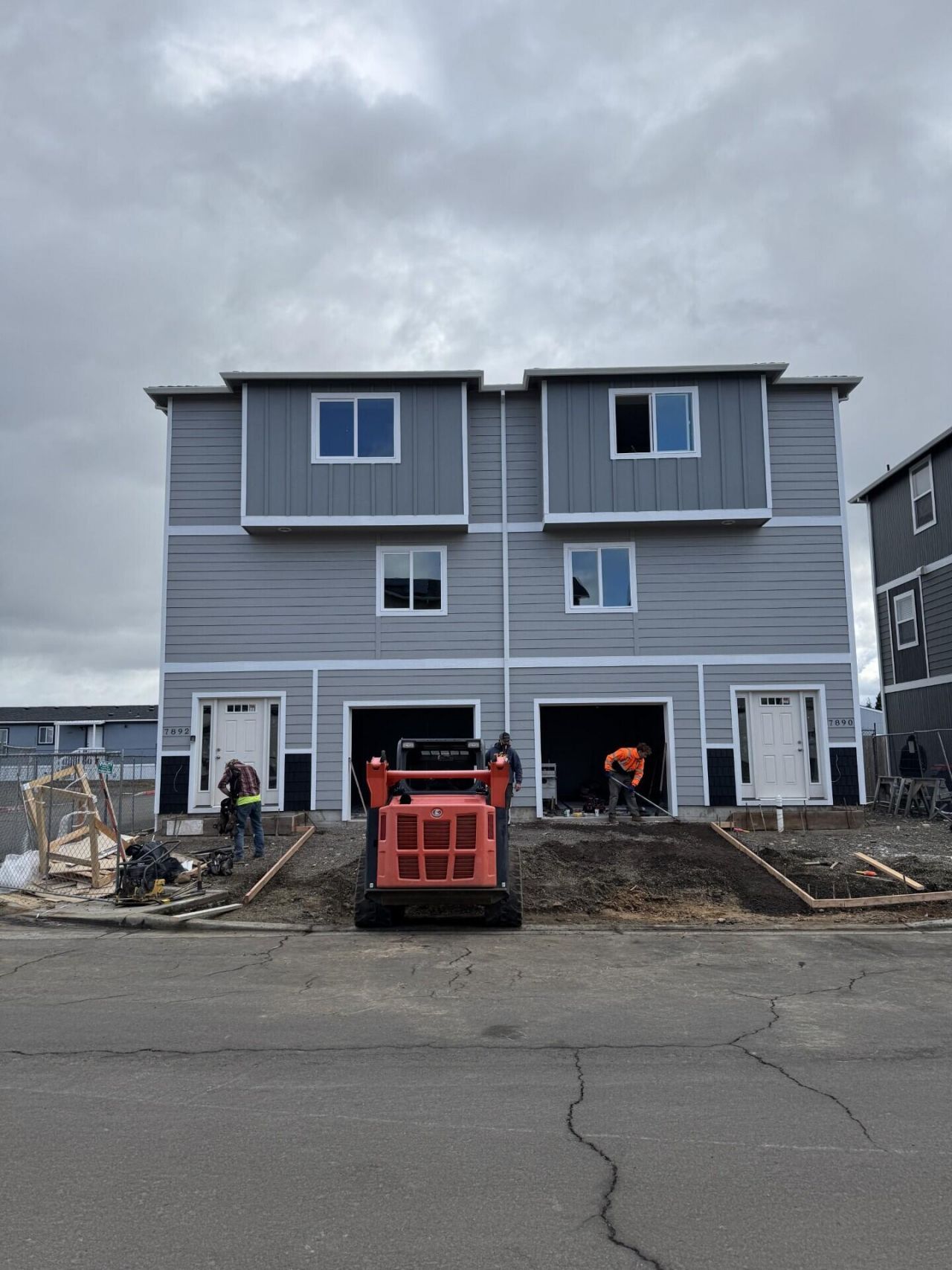 7892 28th Street, White City, OR 97503 Main Photo