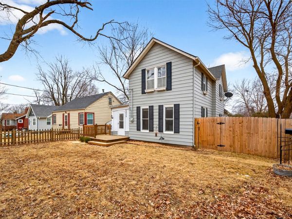 5638 University Avenue, Des Moines, IA 50311