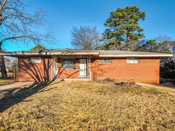 32 Rosemont Drive, Little Rock, AR 72204
