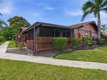 15504 Crystal Lake DR, NORTH FORT MYERS, FL 33917