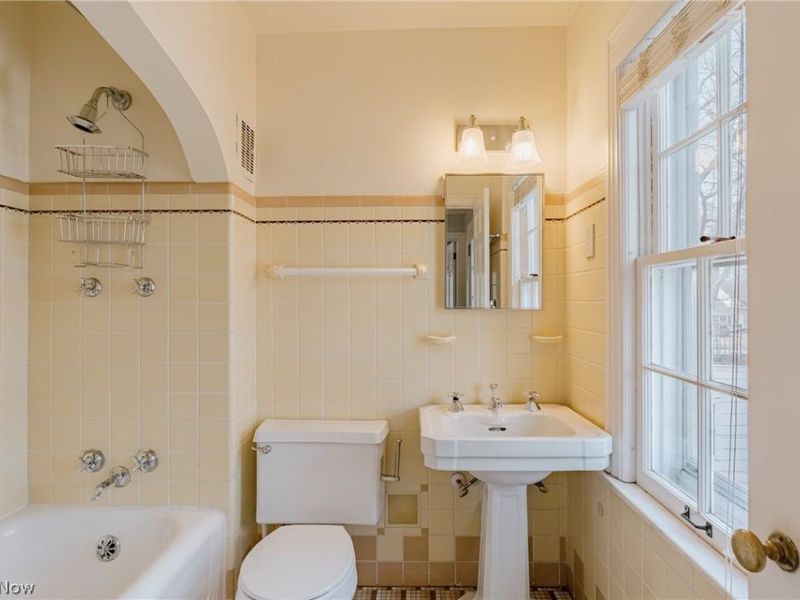 19419 Scottsdale Boulevard, Shaker Heights, OH 44122 Photo 26