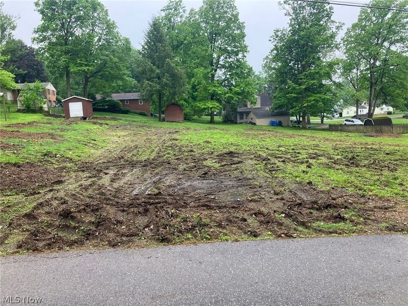 2216 49th Street NE, Canton, OH 44705 Photo 1