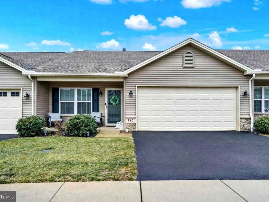 240 Palomino Way , Red Lion, PA 17356 Main Photo