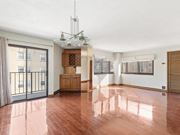 1633 N Prospect AVENUE, Unit 3E, Milwaukee, WI 53202